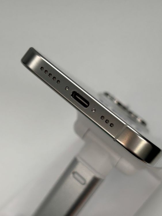 iPhone 16 Pro 256GB �ۥ磻�ȥ����˥��� �Хåƥ꡼91��ʾ�