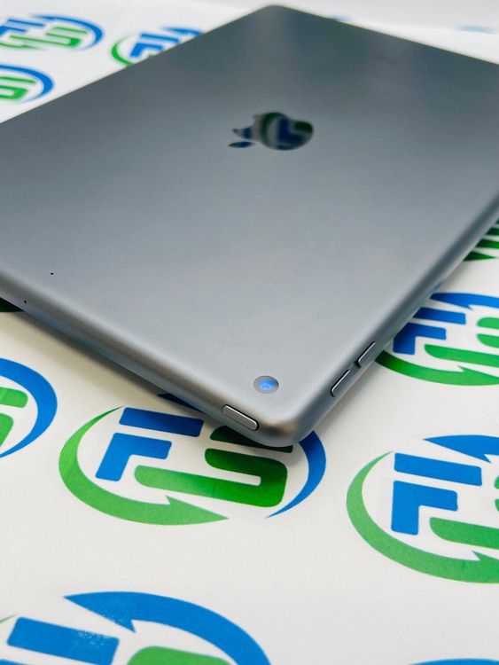 iPad ��9���� Wi-Fi 64GB ���ڡ������쥤 A��� �����ѥå�