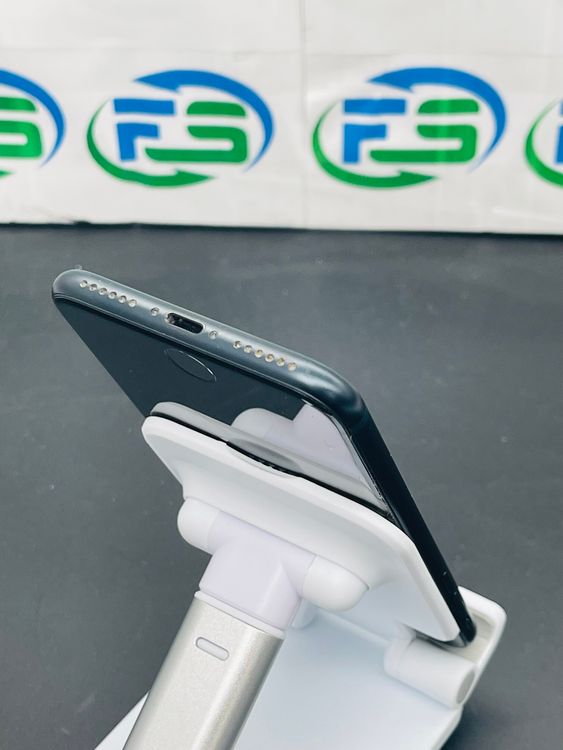 iPhone SE 3 128GB ߥåɥʥ rc_ITU61LKR8RR4_hvxn