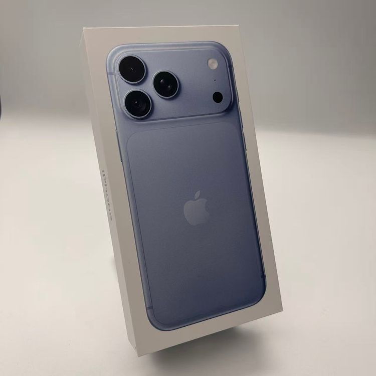 ���� ̤���� iPhone 18 Pro max 256GB ���쥤���㡼