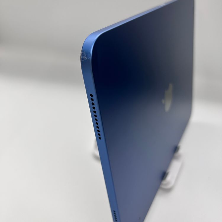 iPad ��10���� Wi-Fi 256GB �֥롼  �Хåƥ꡼85%