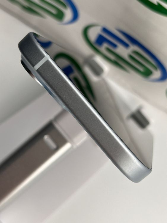 iPhone 15 128GB �֥롼 SIM�ե꡼ �Хåƥ꡼87%