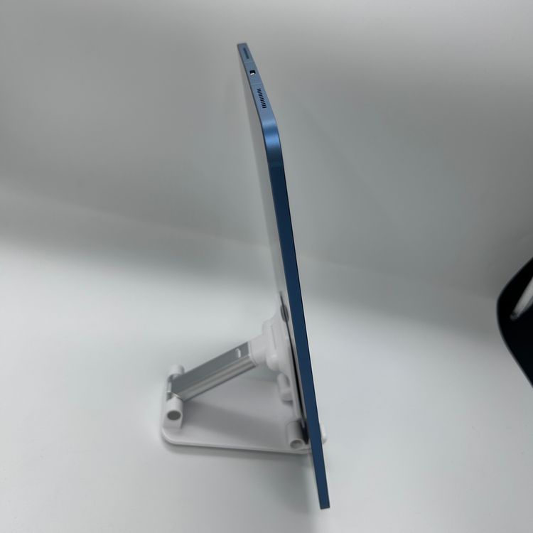 iPad Air ��5���� Wi-Fi+CELL 256GB �֥롼 B��� �Хåƥ꡼100%