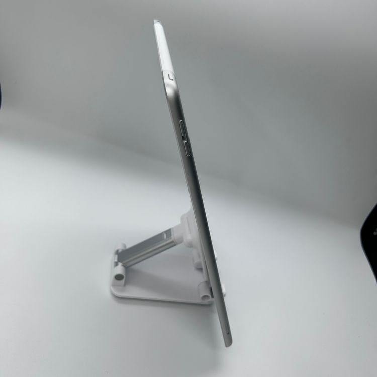 iPad ��8���� Cellular 32GB ����С� C���