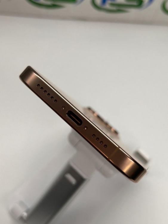 iPhone 16 Pro Max 256GB  �ǥ����ȥ����˥��� �ǥⵡ