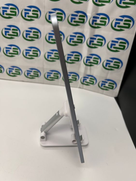 iPad Air ��4���� Wi-Fi 256GB �������֥롼 �䥱������ BT87% ������