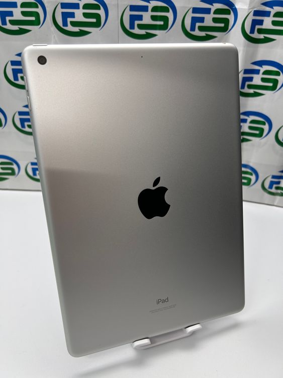 iPad ��9���� Wi-Fi 64GB ����С� ���Ѳ�ǽ