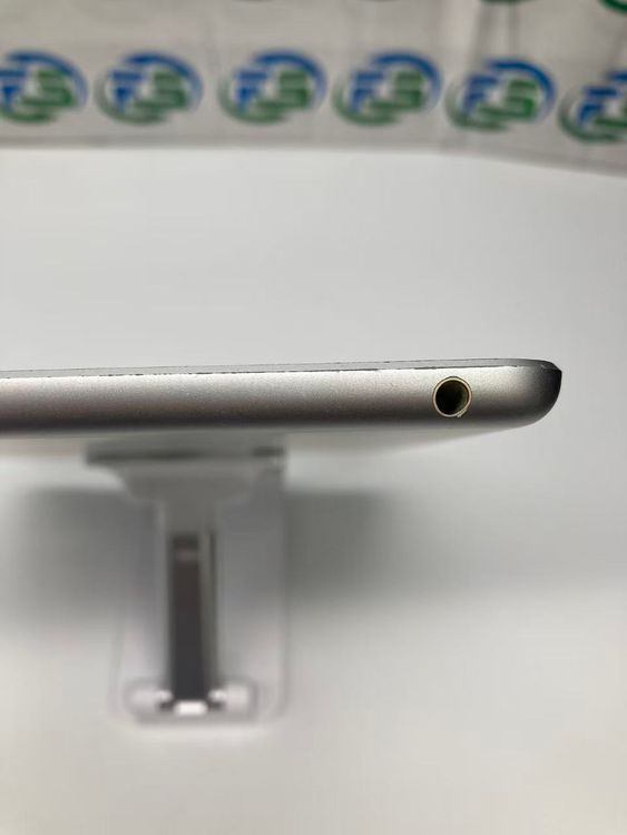 iPad ��9���� Wi-Fi 256GB ����С� �Хåƥ꡼85%�ʾ�