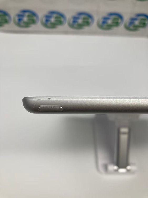 iPad ��9���� Wi-Fi 256GB ����С� �Хåƥ꡼85%�ʾ�