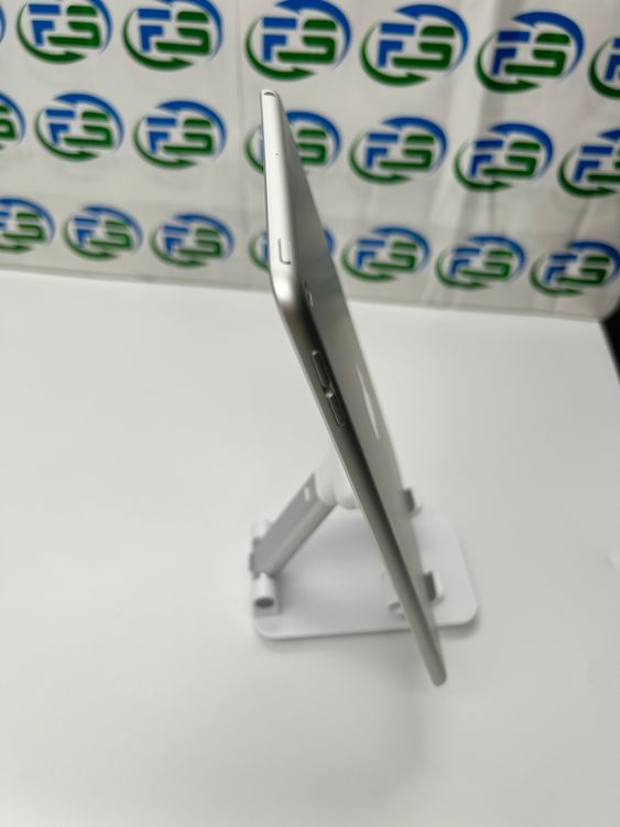 iPad mini 5 Wi-Fi 64GB С 䥱 