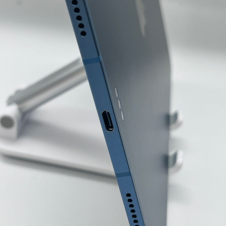 iPad Air ��5����/2022 64GB  cellular �֥롼��������