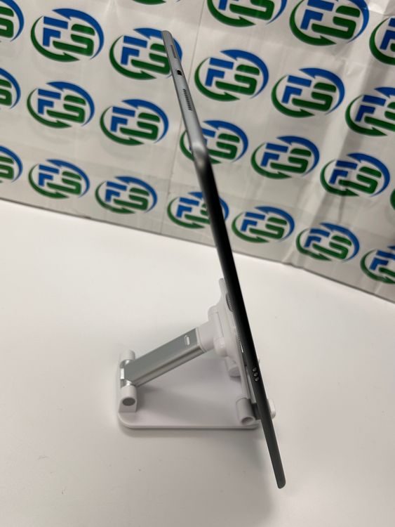 iPad Air ��3����/2019 cellular 256GB  ���ڡ������쥤