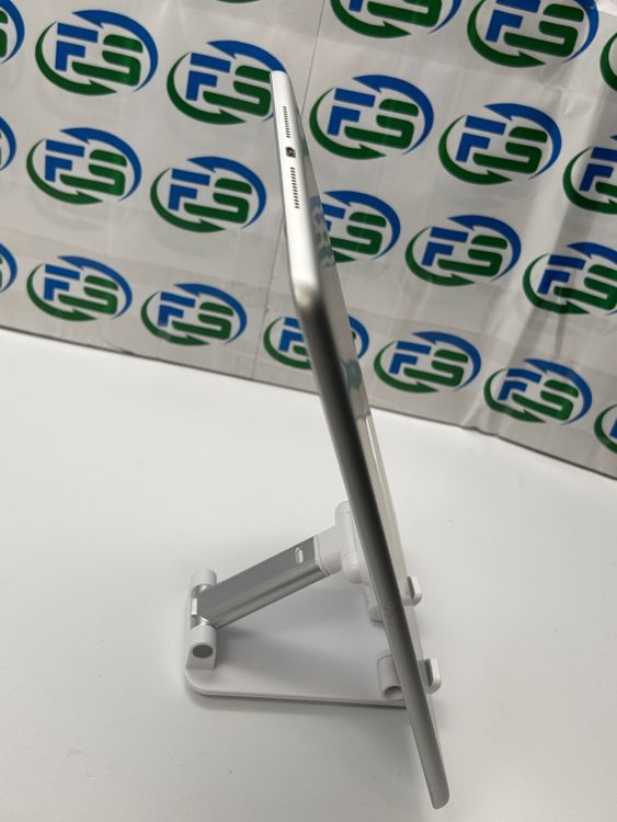 iPad ��9���� Wi-Fi 64GB ����С� ���Ѳ�ǽ