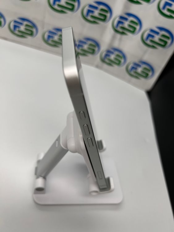 ���� iPhone 16e 512GB MD274J/A �ۥ磻�ȡ�BT100%