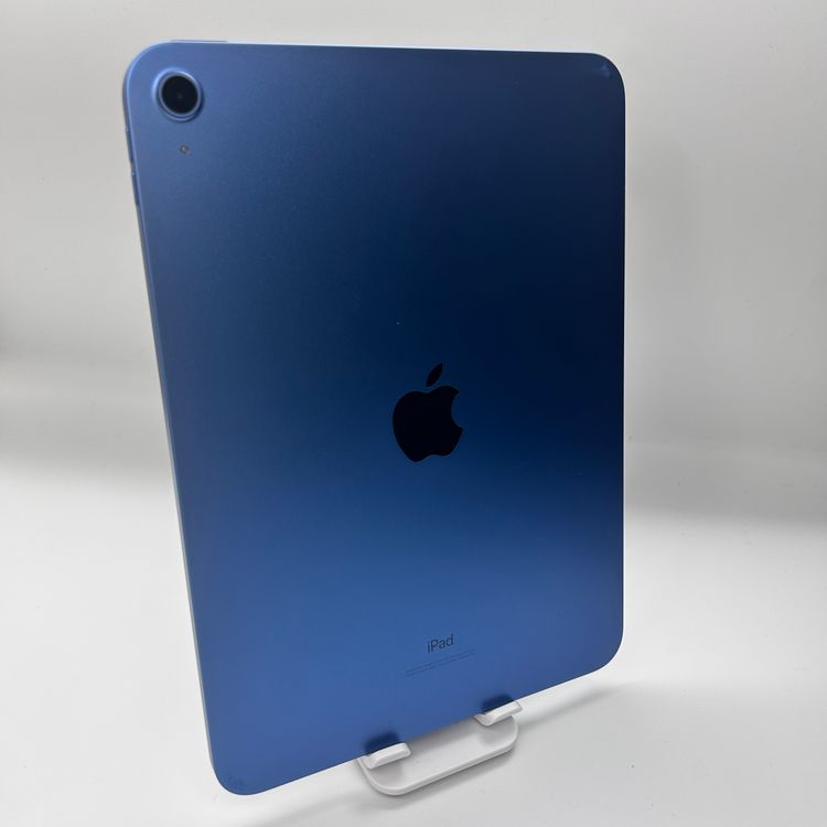 iPad ��10���� Wi-Fi 256GB �֥롼  �Хåƥ꡼85%