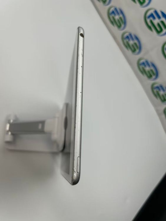 iPad mini 5 Wi-Fi 64GB С