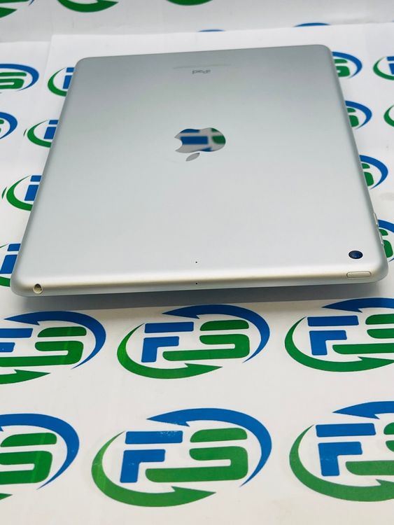 iPad 6 Wi-Fi 32GB С MR7G2J/A A1893