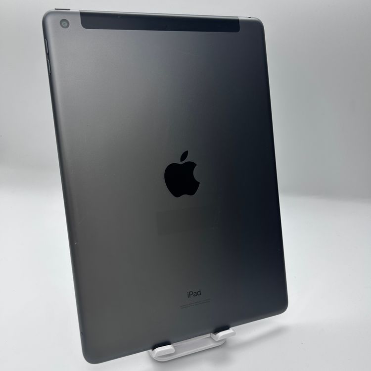 iPad ��8���� Cellular 32GB ���ڡ������쥤 ����顼��ǥ�