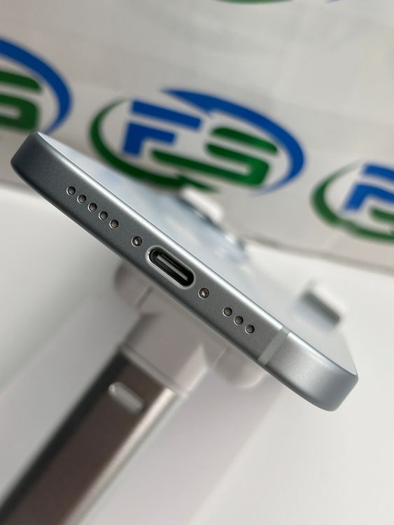 iPhone 15 128GB �֥롼 SIM�ե꡼ �Хåƥ꡼86%