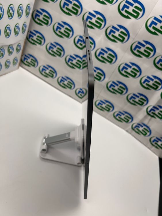 iPad Pro 12.9����� ��3���� Wi-Fi 256GB ���ڡ������쥤