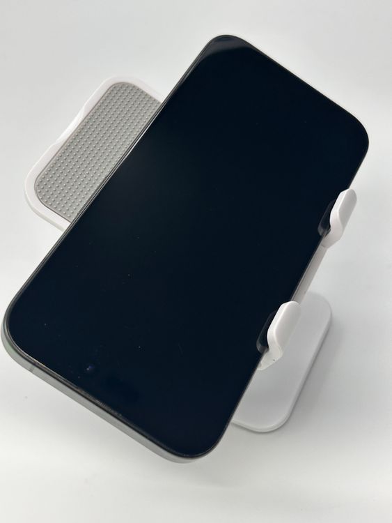 iPhone 15 Pro 256GB �֥�å������˥��� B���