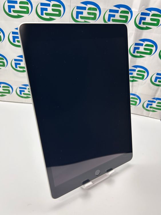 iPad ��9���� Wi-Fi 64GB ����С� ���Ѳ�ǽ