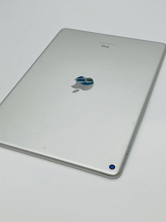 iPad Air3 (第3世代) Wi-Fiモデル 64GB シルバー 訳アリ