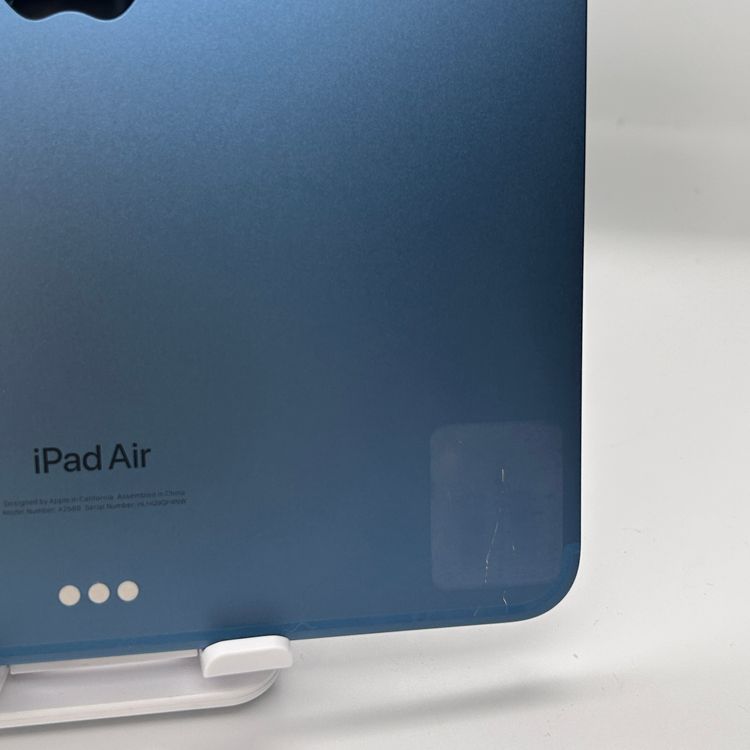 iPad Air ��5���� 64GB cellular �֥롼 ������  �Хåƥ꡼93%