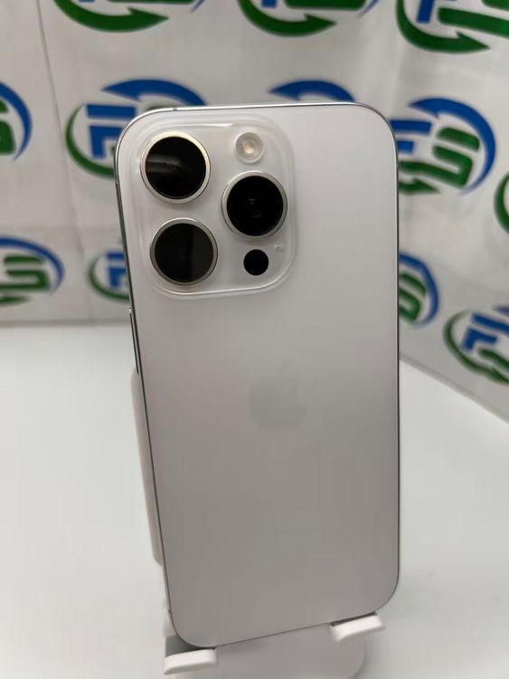 iPhone 16 Pro 256GB  �ۥ磻�ȥ����˥��ࡡ�ǥⵡ