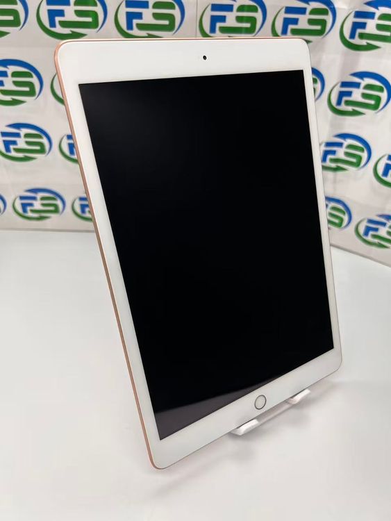 iPad ��8���� Wi-Fi 32GB ������� MYLC2J/A A2270 �Хåƥ꡼90%