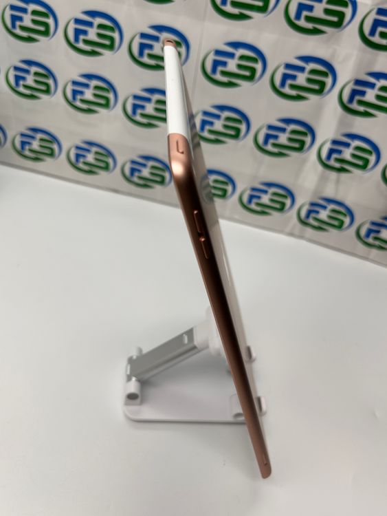 iPad ��8���� Cellular 32GB ������� MYMK2J/A A2429 �䥱��