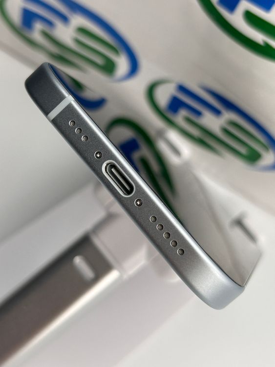 iPhone 15 128GB �֥롼 SIM�ե꡼ �Хåƥ꡼87%