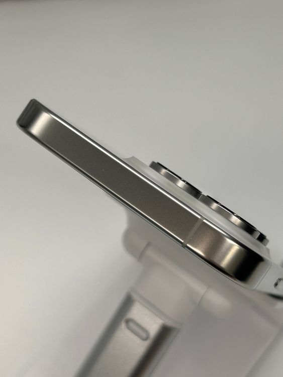 iPhone 16 Pro 256GB �ۥ磻�ȥ����˥��� �Хåƥ꡼91��ʾ�