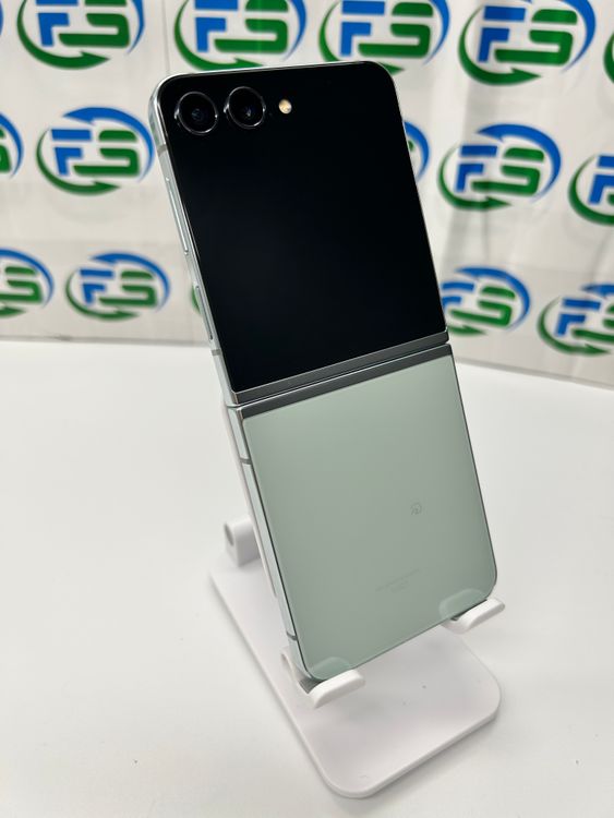 Galaxy Z Flip5 8GB 256GB SCG23 �ߥ��