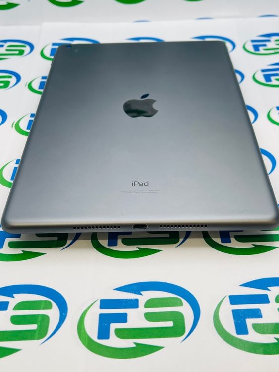 iPad ��9���� Wi-Fi 64GB ���ڡ������쥤 A��� �����ѥå�