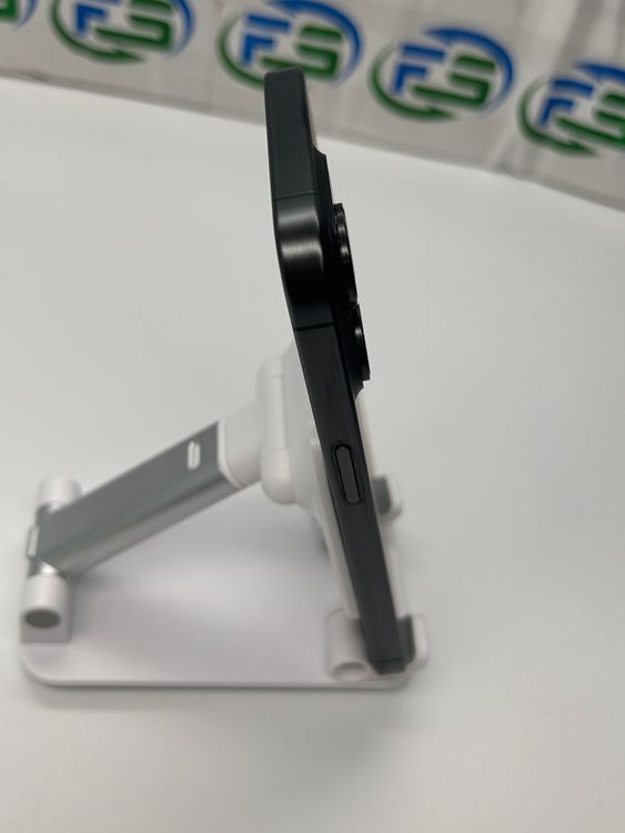 iPhone 15 Pro 256GB �֥�å������˥��� B���