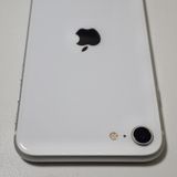 SIM�ե꡼ iPhone SE(�裲����)64GB �ۥ磻�� ����86%