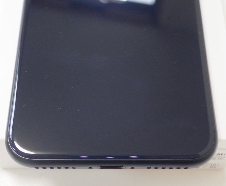 SIM�ե꡼ iPhone SE(�裳����) 64GB �ߥåɥʥ��� ����81% ����̵��