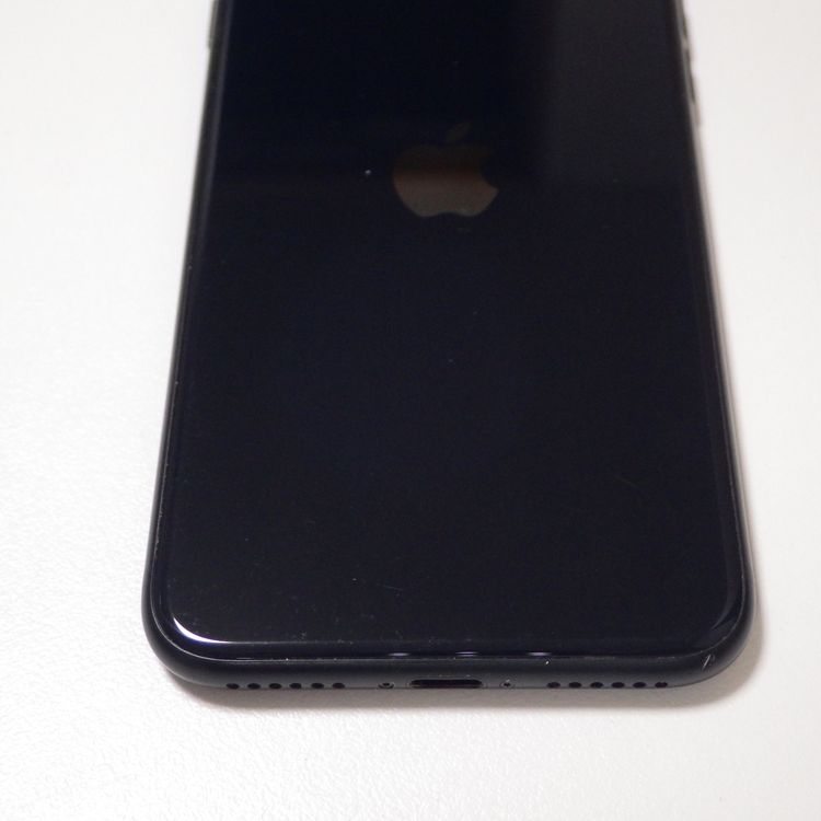 SIM�ե꡼ iPhone SE(��3����) 128GB ����90% ����̵��