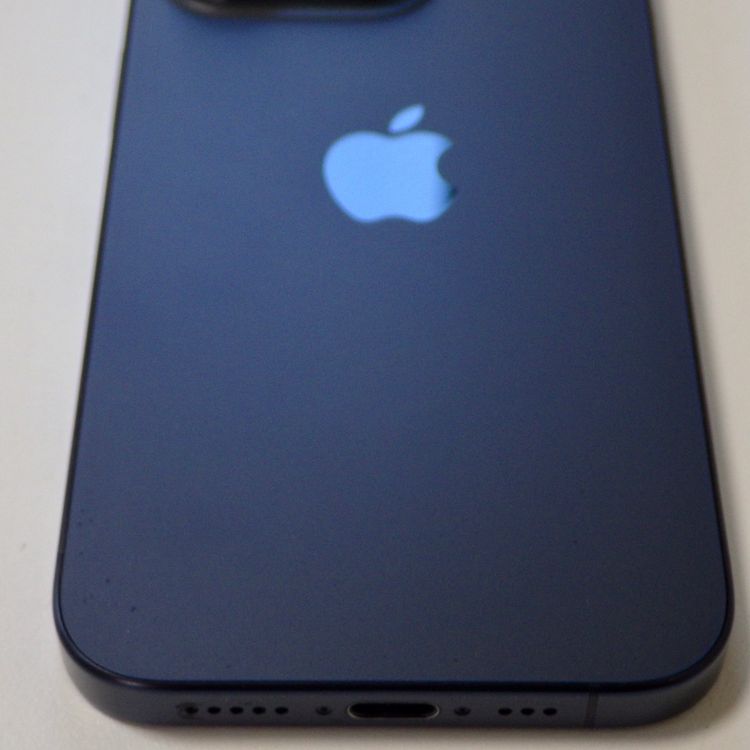 Ķ���� SIM�ե꡼ iPhone 15 Pro 256GB �֥�å� ����85% ����̵��