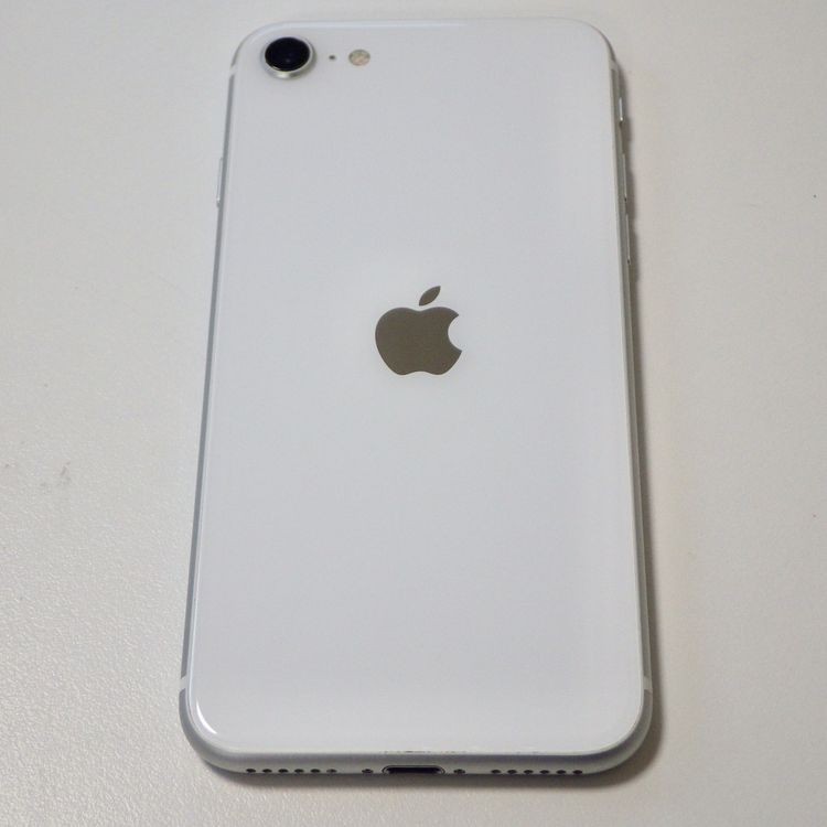 SIM�ե꡼ iPhone SE(�裲����) 64GB �ۥ磻�� ����80% ����̵��
