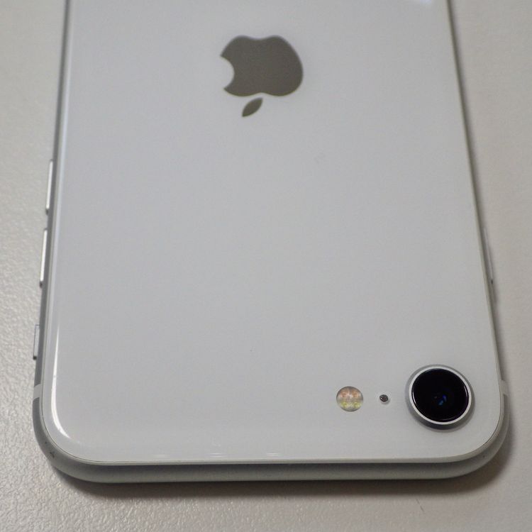 SIM�ե꡼ iPhoneSE2 64GB �ۥ磻�� ����87% ����̵��