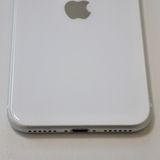 SIM�ե꡼ iPhone SE(�裲����) 64GB �ۥ磻�� ����79% ����̵��