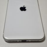 SIMե꡼ iPhone SE(裲) 64GB ۥ磻 83% ̵