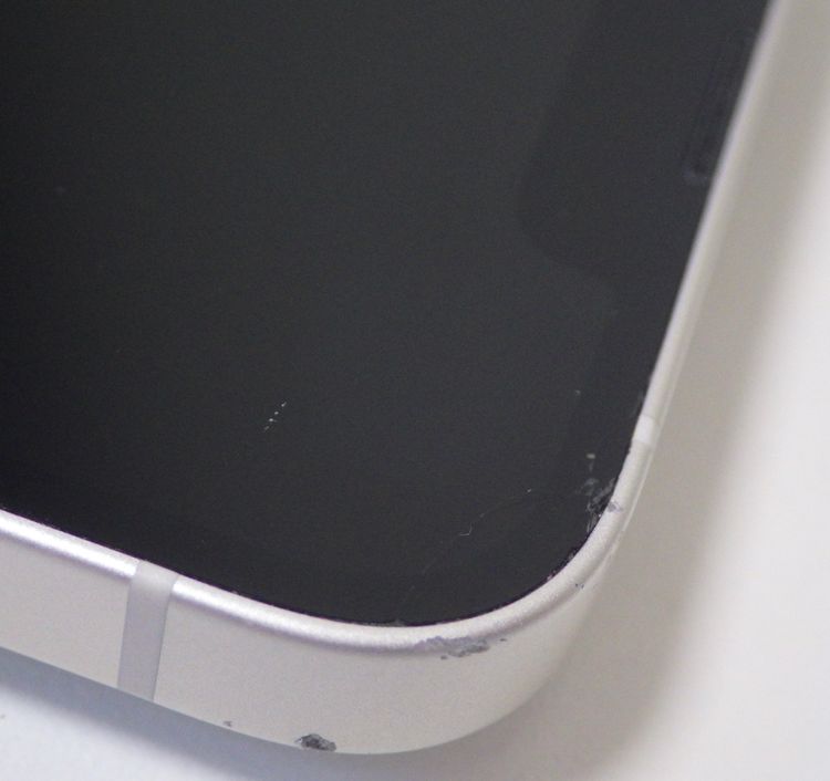 SIM�ե꡼ iPhone14 128GB �ۥ磻�� ����77% ����̵��