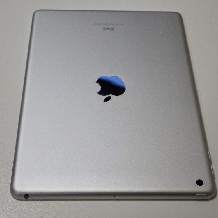 iPad(��6����) 32GB Wi-Fi��ǥ� ����94% ����С� ����̵��