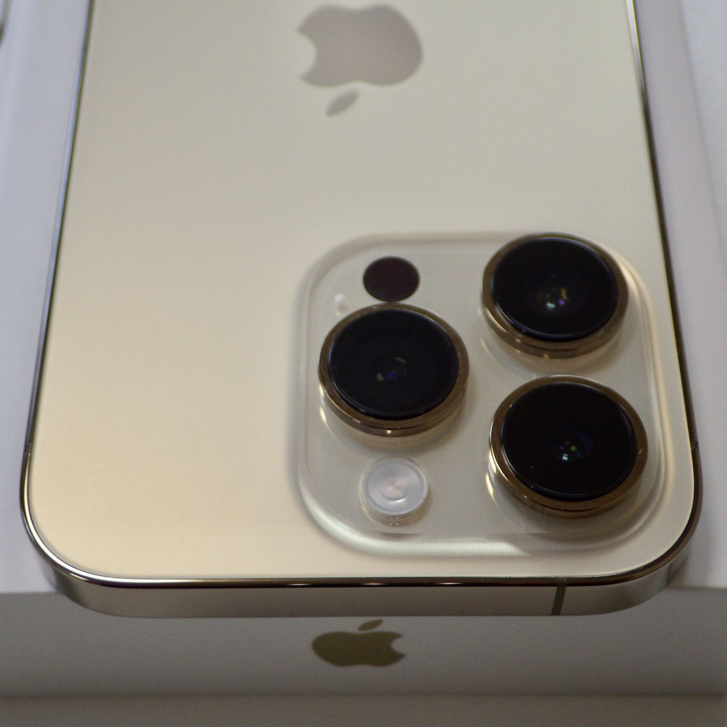 SIMフリー/ iPhone14Pro 512gb 本体 Gold iPhone 14 Pro Max 512GB - ゴールド（SIMフリー）[整備済製品