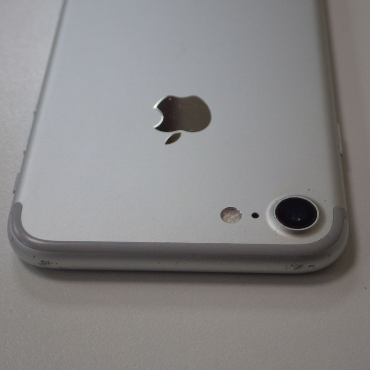 SIM�ե꡼ iPhone7 128GB �ۥ磻�� ����̵��