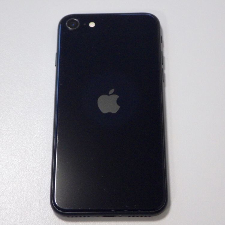 SIM�ե꡼ iPhone SE(��3����) 128GB ����81% �ߥåɥʥ��� ����̵��