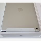 ����ios15.4 �ե꡼ iPad(��8����) Wi-Fi+Cellular 32GB ����95%